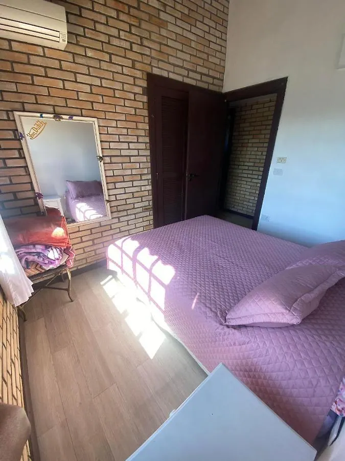 Casa De 3 Quartos Em Garopaba - Bairro Ferraz 0*,