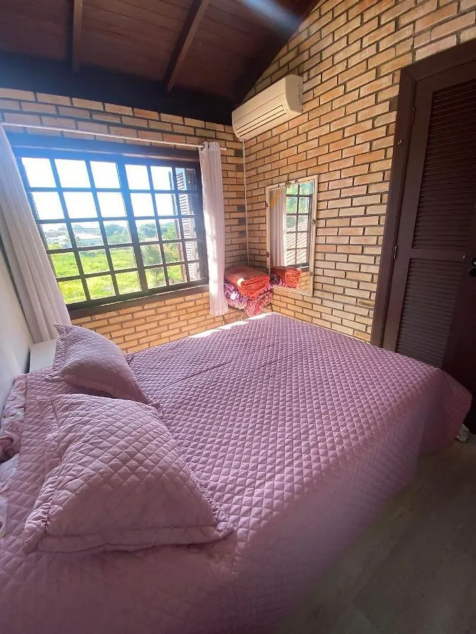 Casa De 3 Quartos Em Garopaba - Bairro Ferraz