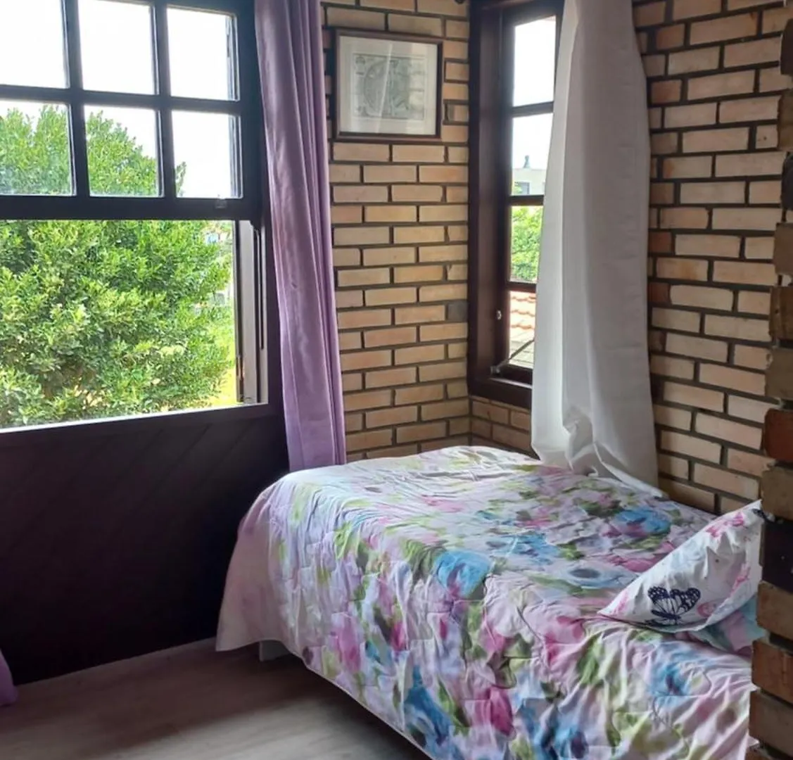 Casa De 3 Quartos Em Garopaba - Bairro Ferraz 0*,